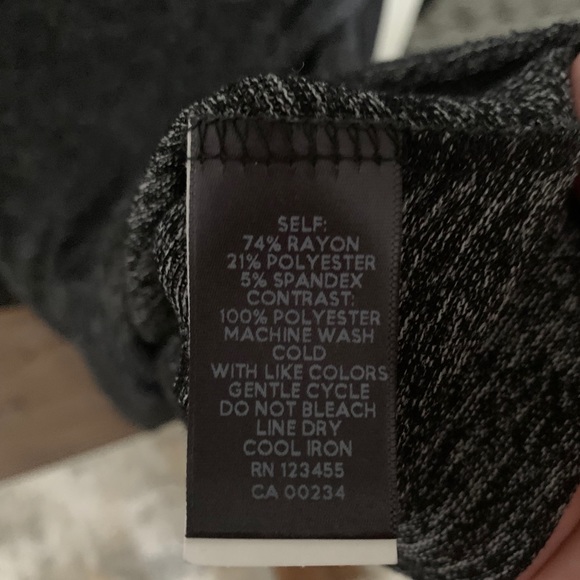 Soft sweater with blouse-like flowing sleeves - Picture 5 of 5